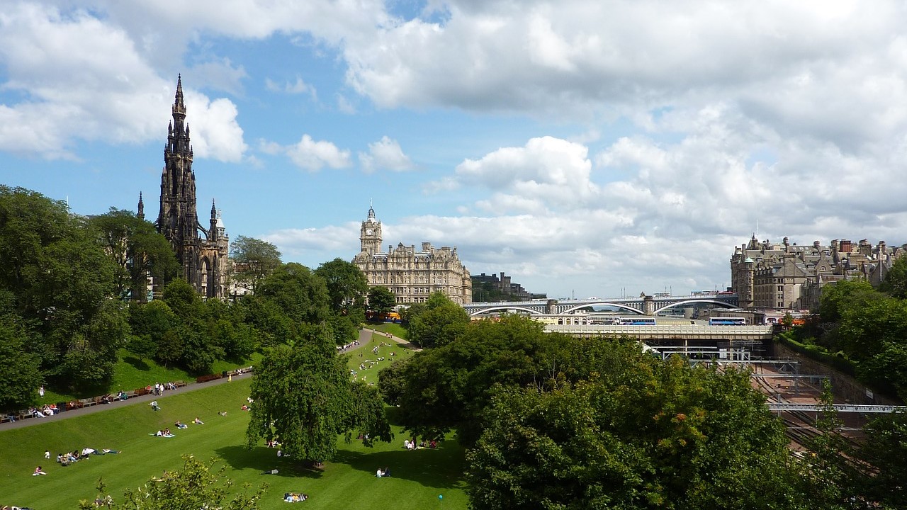 You are currently viewing Edinburgh